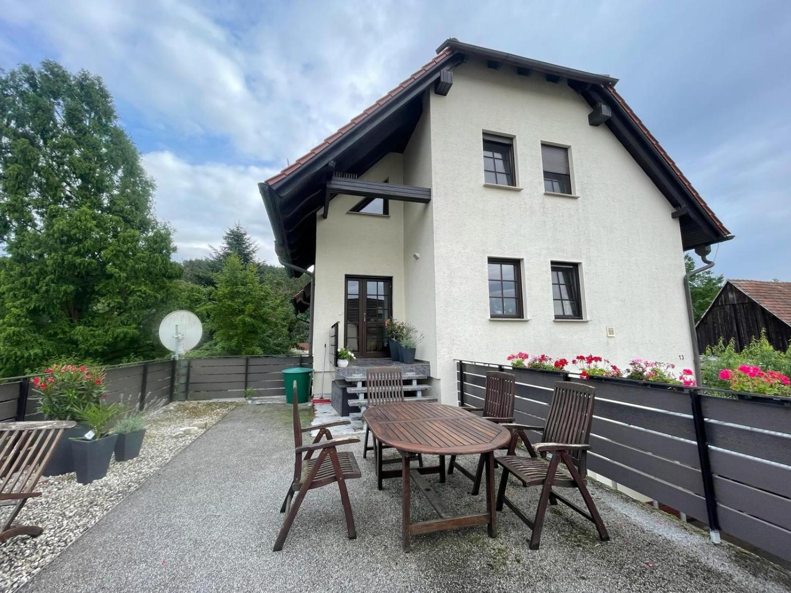 2-Raum App Mit Terrasse Jena Zoellnitz Apartment Bagian luar foto